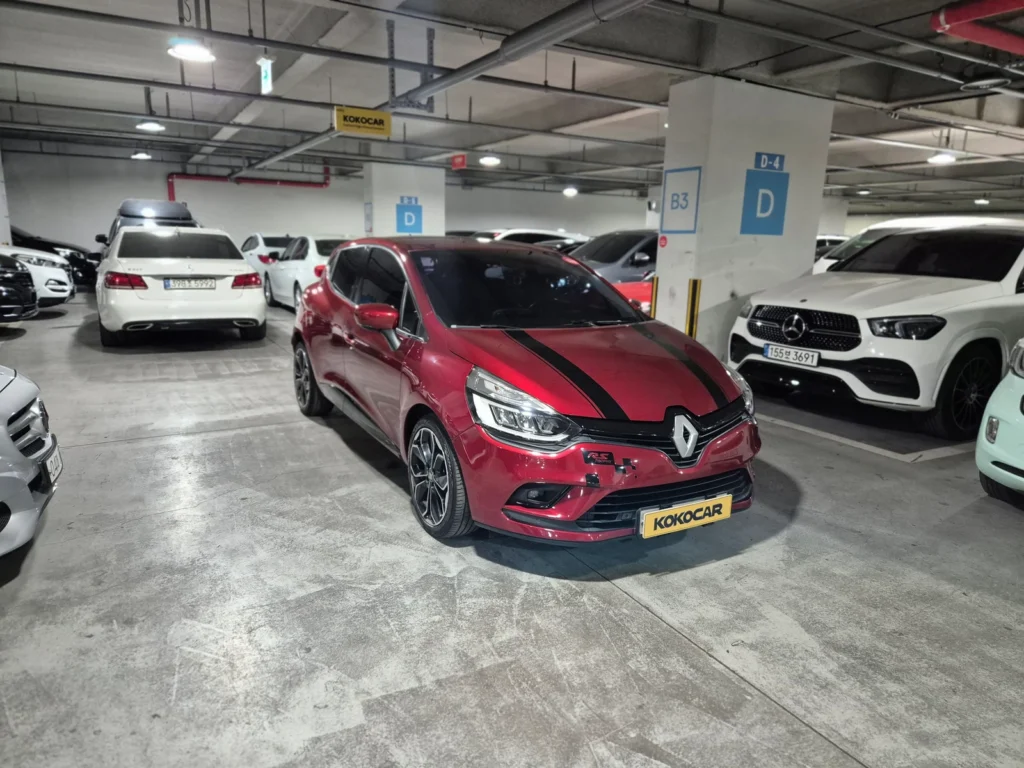 Renault-KoreaSamsung Clio Intens