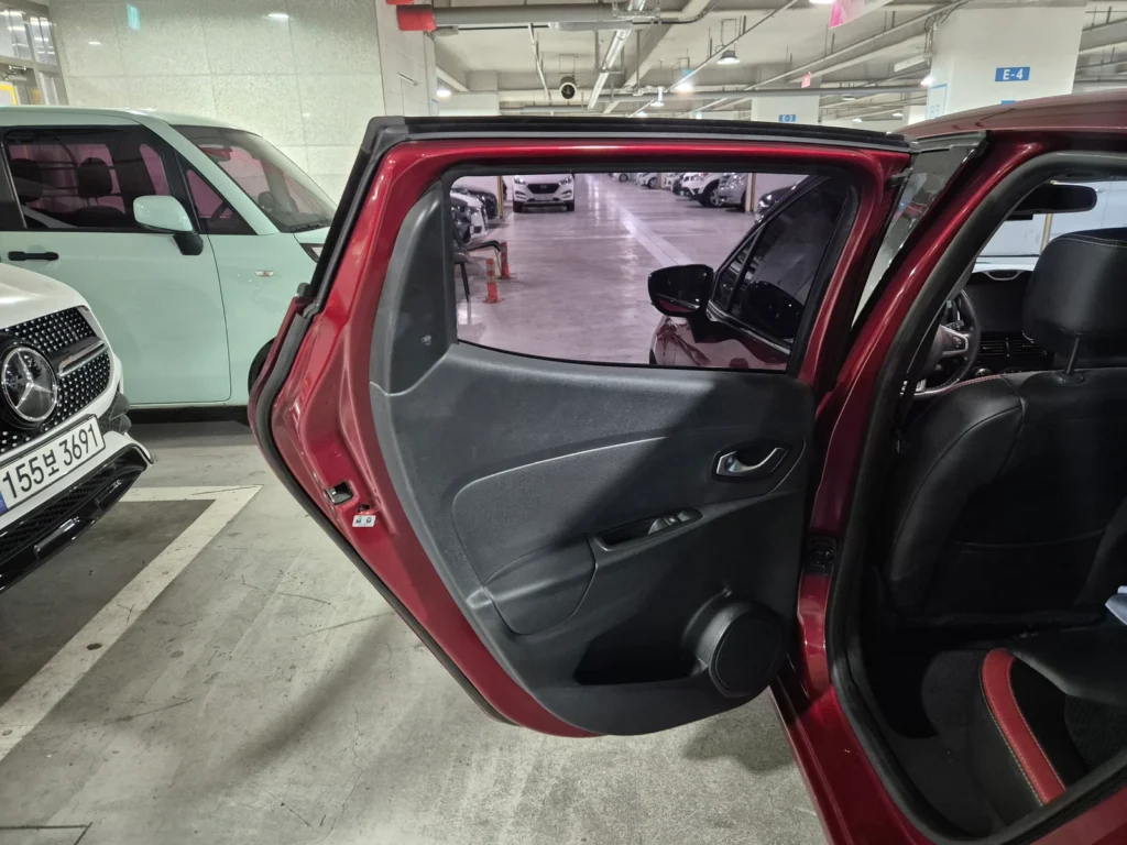 Renault-KoreaSamsung Clio Intens