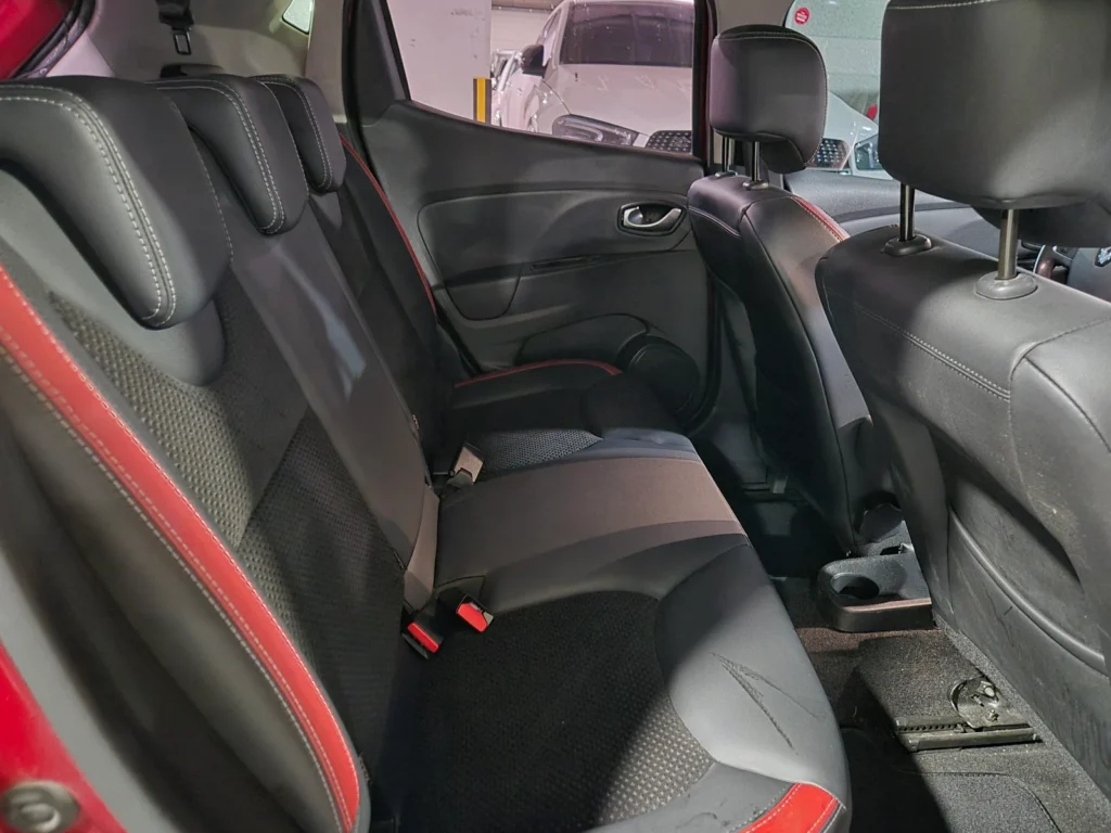 Renault-KoreaSamsung Clio Intens