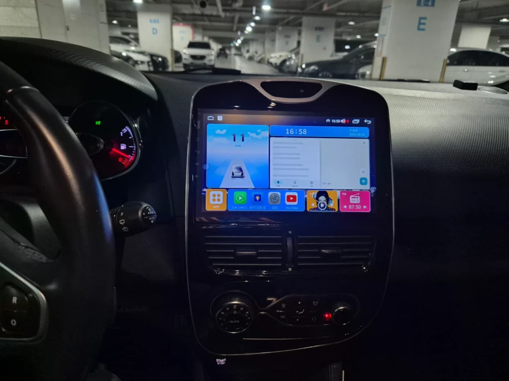 Renault-KoreaSamsung Clio Intens