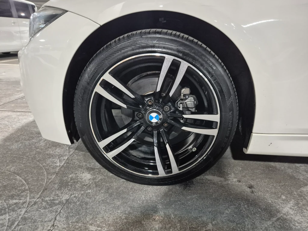 BMW 3 Series (F30) 320d