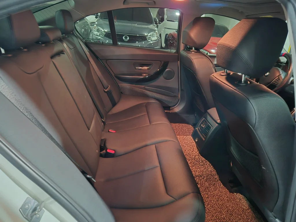 BMW 3 Series (F30) 320d