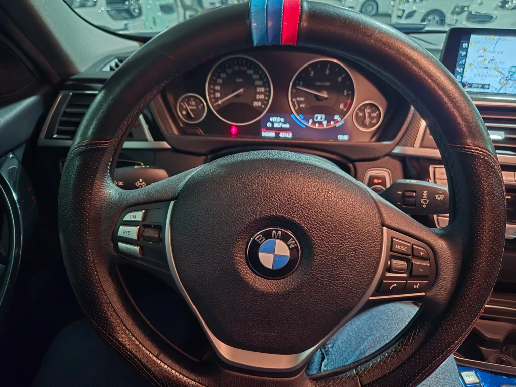 BMW 3 Series (F30) 320d