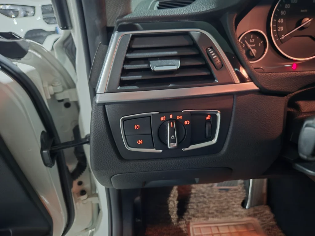 BMW 3 Series (F30) 320d