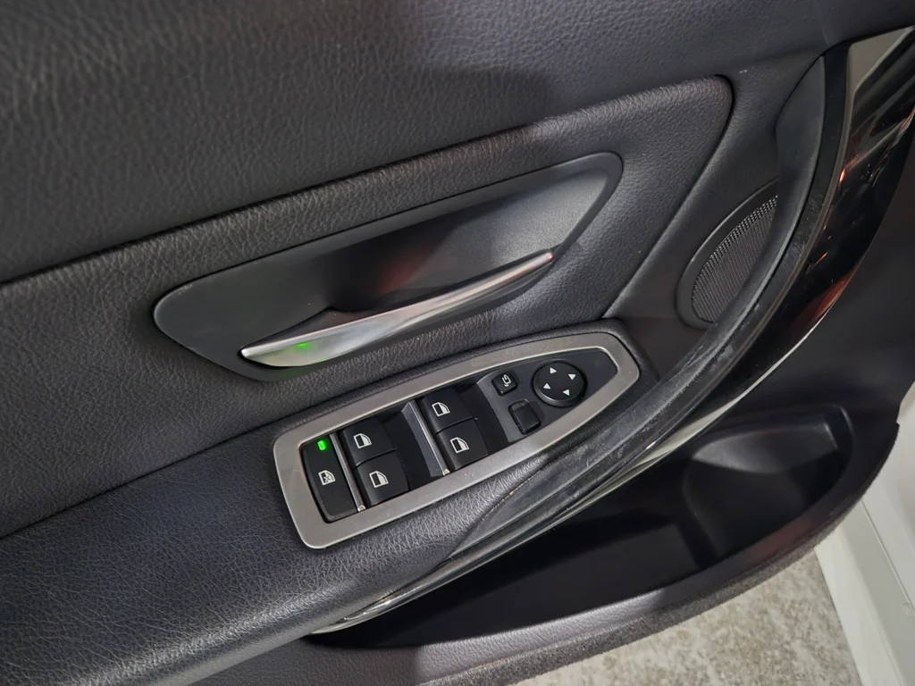 BMW 3 Series (F30) 320d