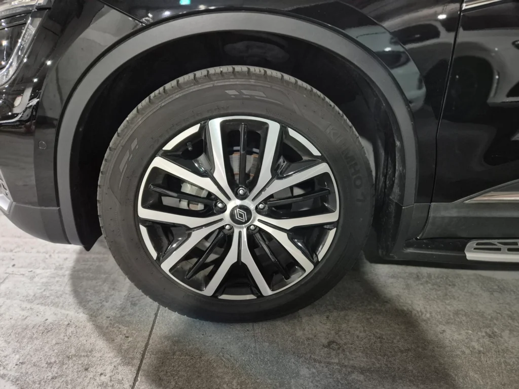 Renault-KoreaSamsung The New QM6 2.0 LPe RE Signature 2WD