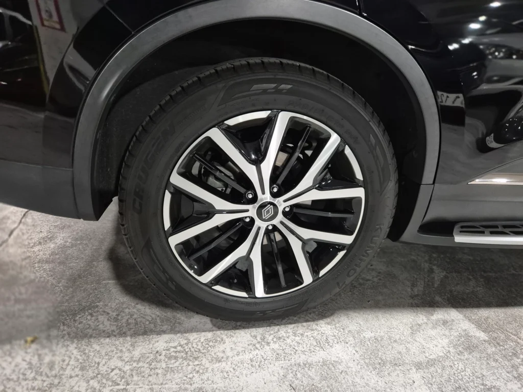 Renault-KoreaSamsung The New QM6 2.0 LPe RE Signature 2WD