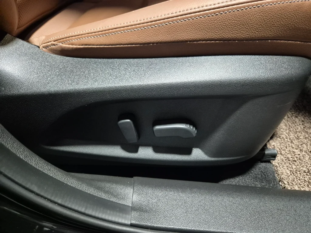 Renault-KoreaSamsung The New QM6 2.0 LPe RE Signature 2WD