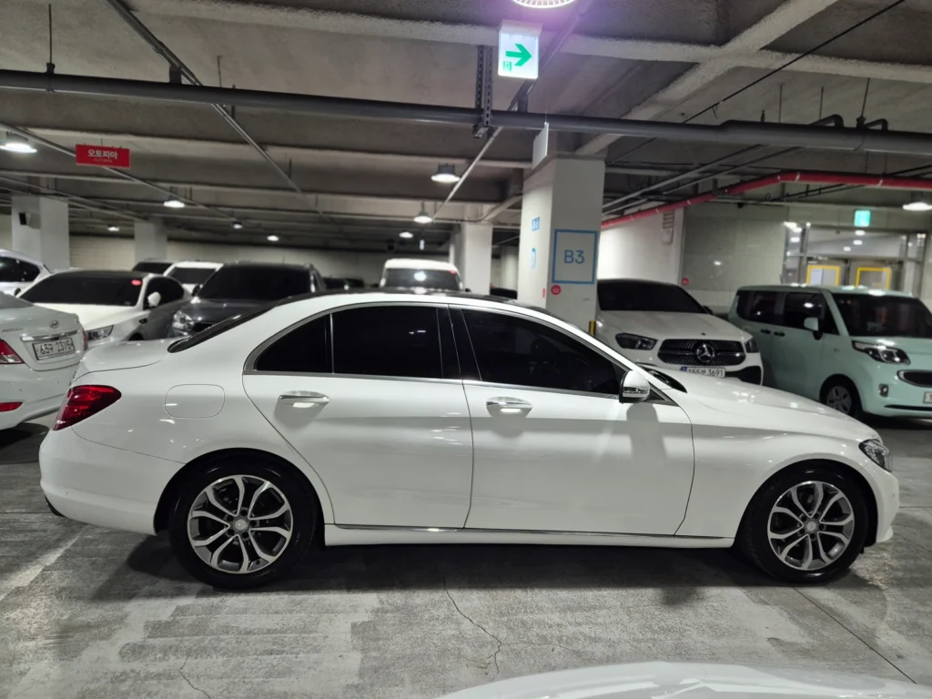 Benz C-Class W205 C220 d Avantgarde