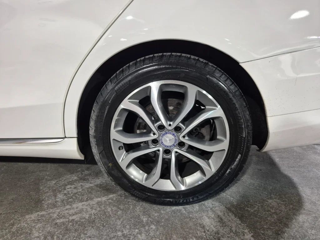 Benz C-Class W205 C220 d Avantgarde