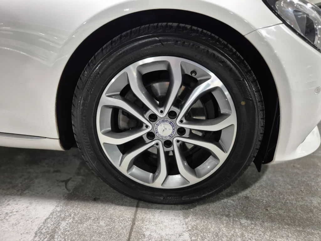 Benz C-Class W205 C220 d Avantgarde