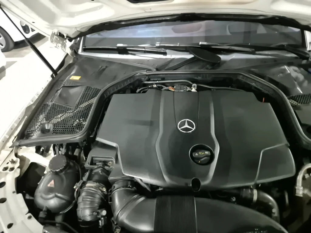 Benz C-Class W205 C220 d Avantgarde