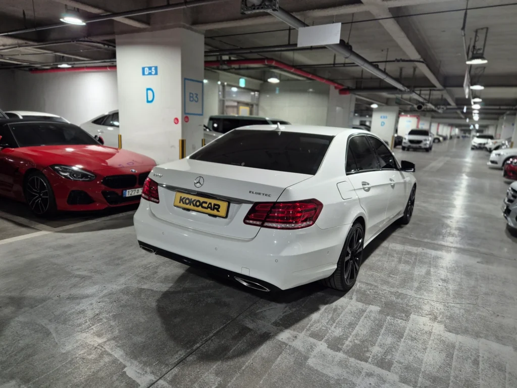 Benz E-Class W212 E220 BlueTEC Avantgarde Sport