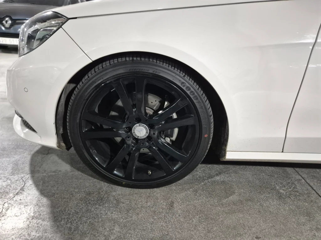 Benz E-Class W212 E220 BlueTEC Avantgarde Sport