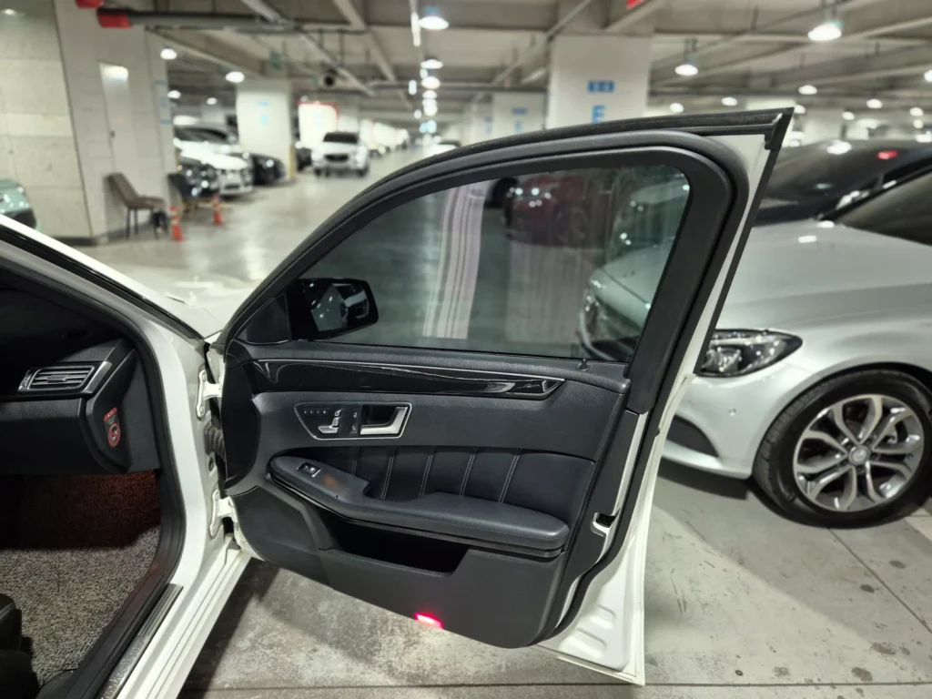 Benz E-Class W212 E220 BlueTEC Avantgarde Sport