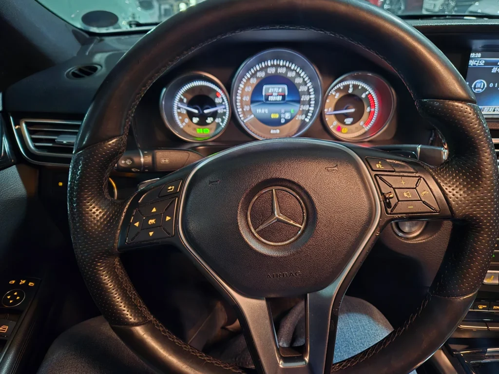 Benz E-Class W212 E220 BlueTEC Avantgarde Sport