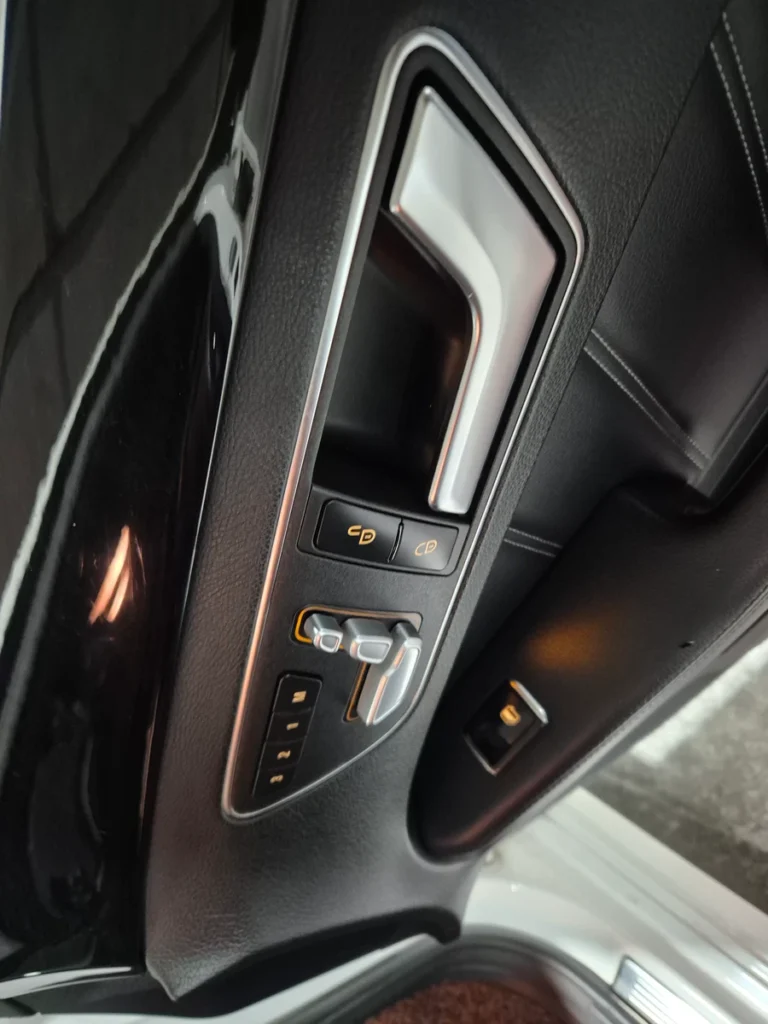 Benz E-Class W212 E220 BlueTEC Avantgarde Sport