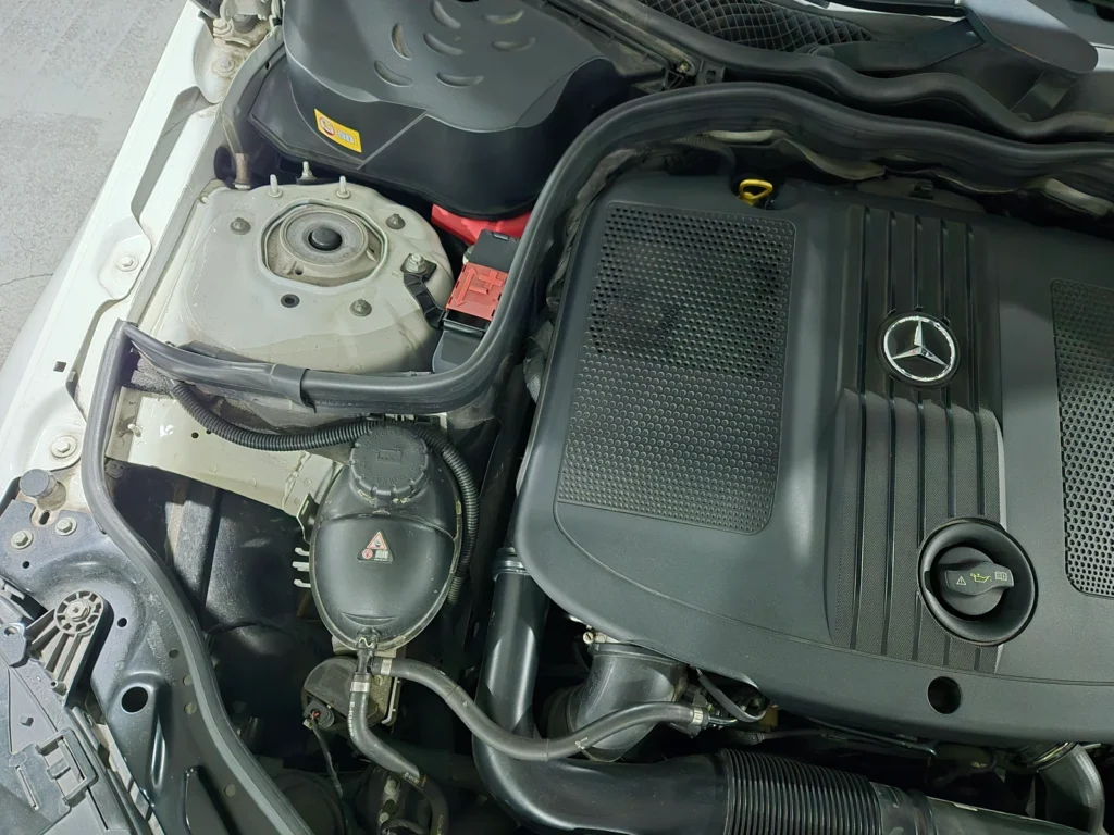 Benz E-Class W212 E220 BlueTEC Avantgarde Sport