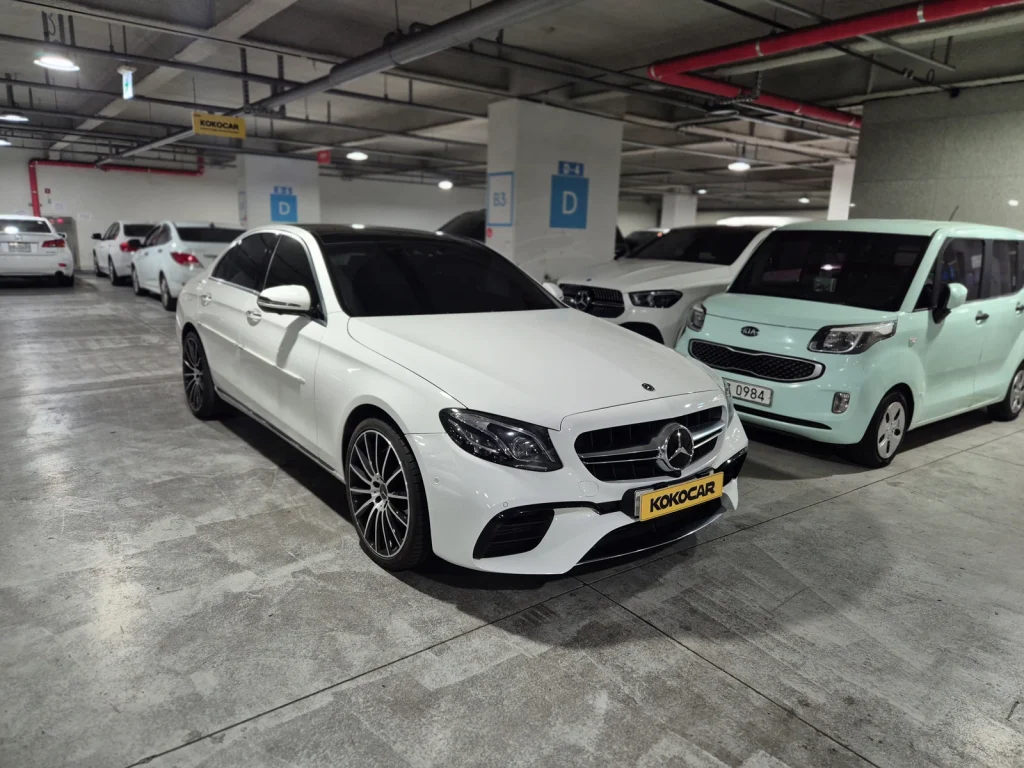 Benz E-Class W213 E300 4MATIC Avantgarde