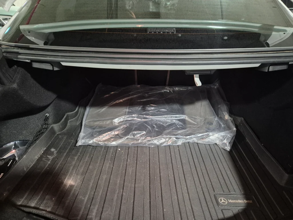 Benz E-Class W213 E300 4MATIC Avantgarde