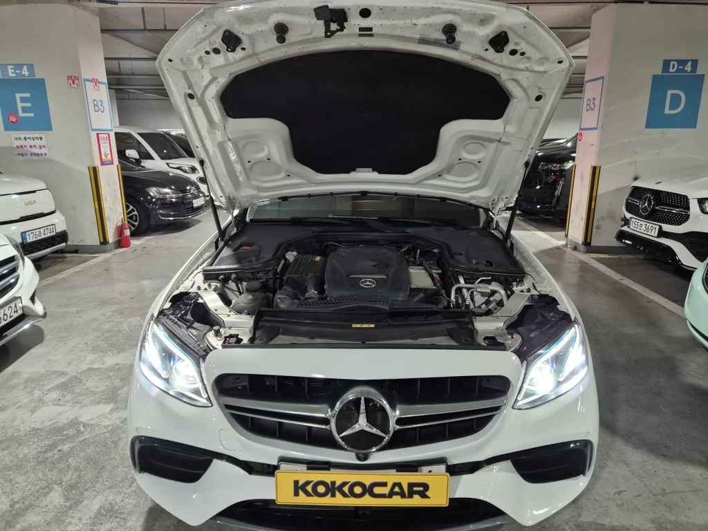 Benz E-Class W213 E300 4MATIC Avantgarde