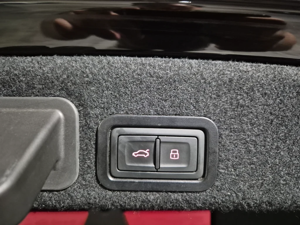 Audi New A6 2.0 TDI Quattro Premium