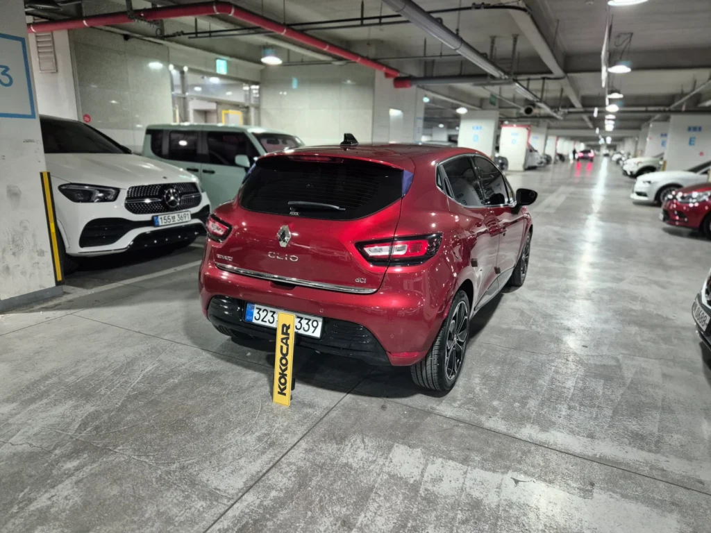 Renault-KoreaSamsung Clio Intens