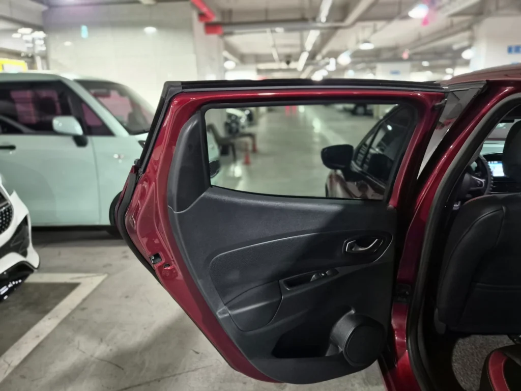 Renault-KoreaSamsung Clio Intens