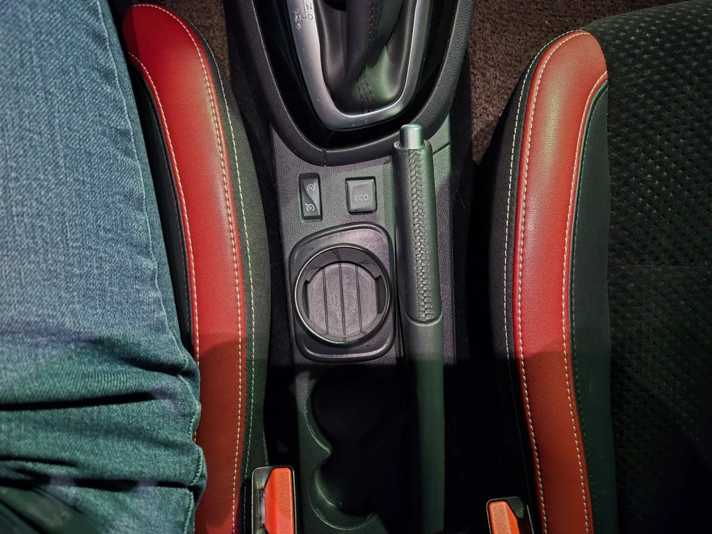 Renault-KoreaSamsung Clio Intens