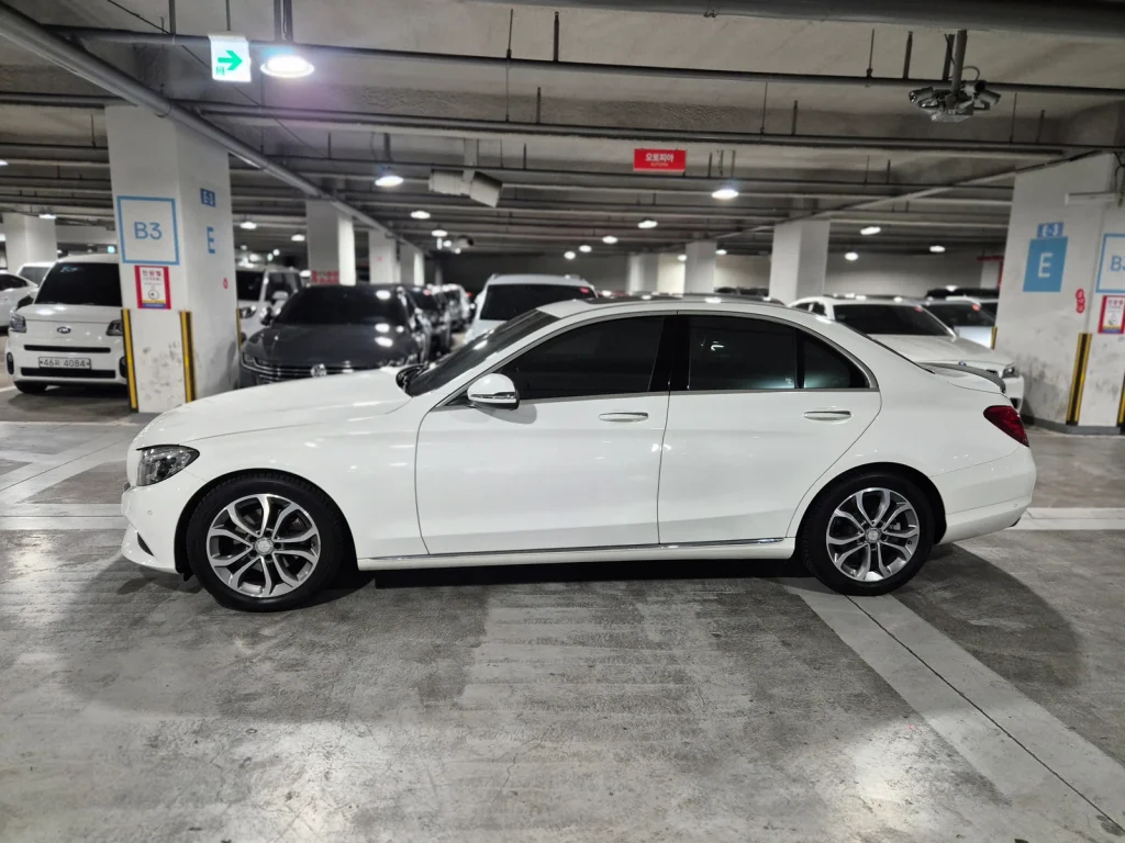 Benz C-Class W205 C220 d Avantgarde