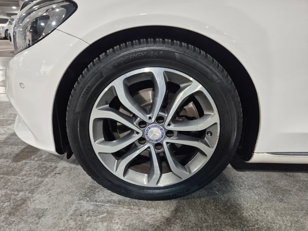 Benz C-Class W205 C220 d Avantgarde