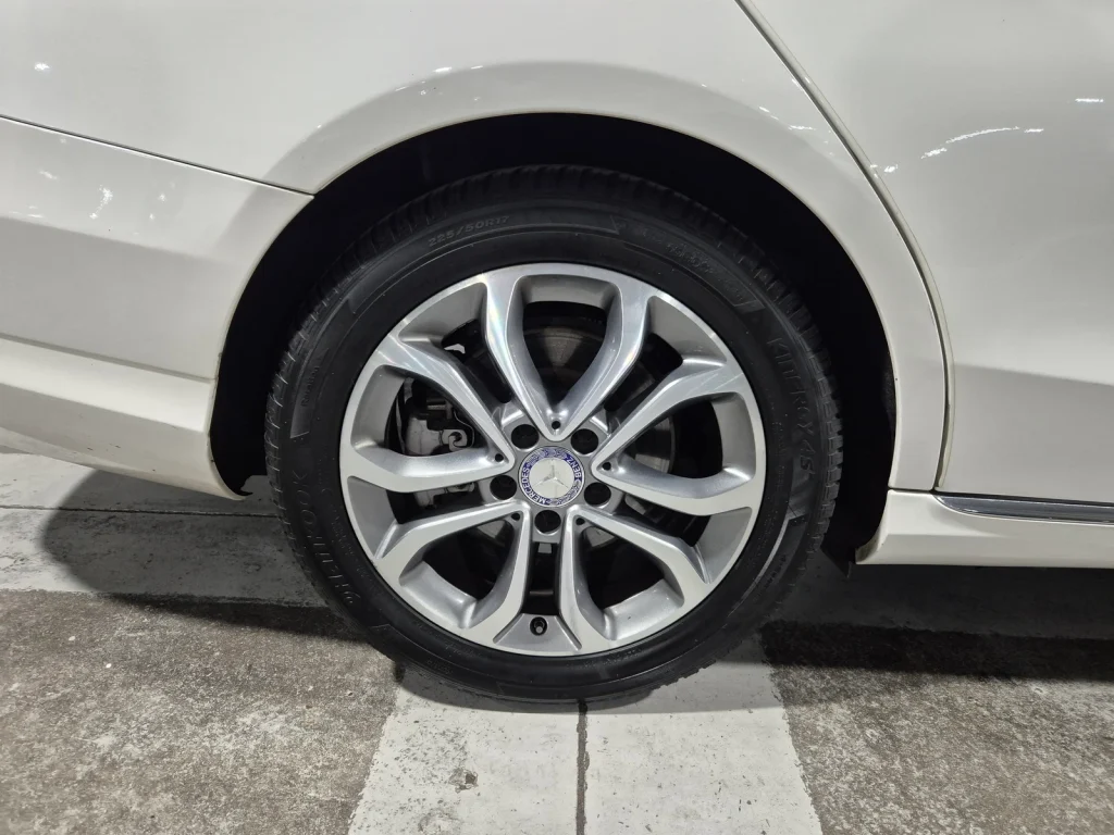 Benz C-Class W205 C220 d Avantgarde