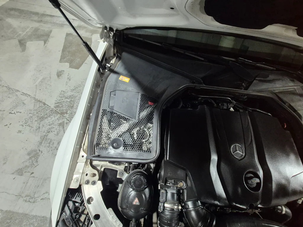 Benz C-Class W205 C220 d Avantgarde