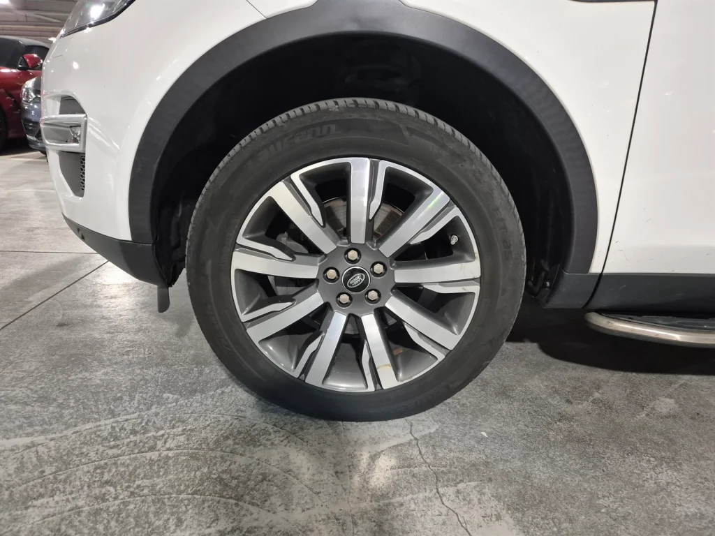 Land Rover Discovery Sport 2.0 TD4 HSE Luxury
