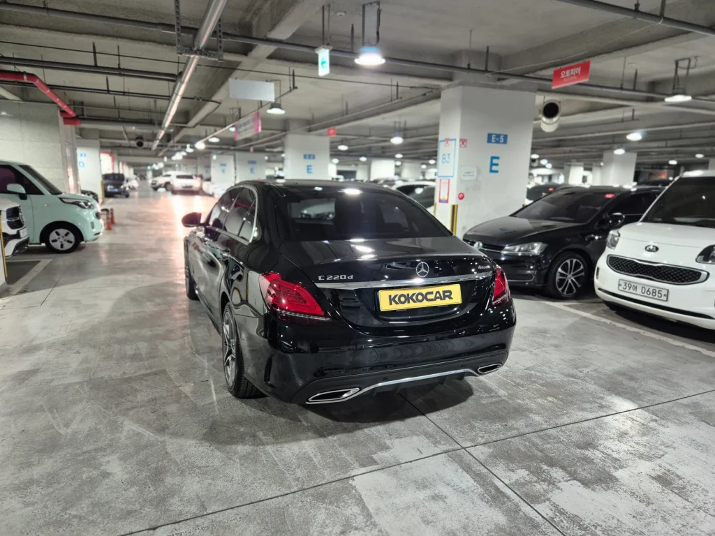 Benz C-Class W205 C220 d 4MATIC AMG Line