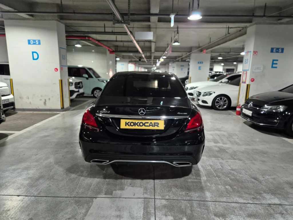 Benz C-Class W205 C220 d 4MATIC AMG Line