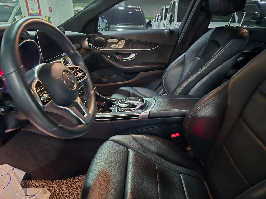 Benz C-Class W205 C220 d 4MATIC AMG Line