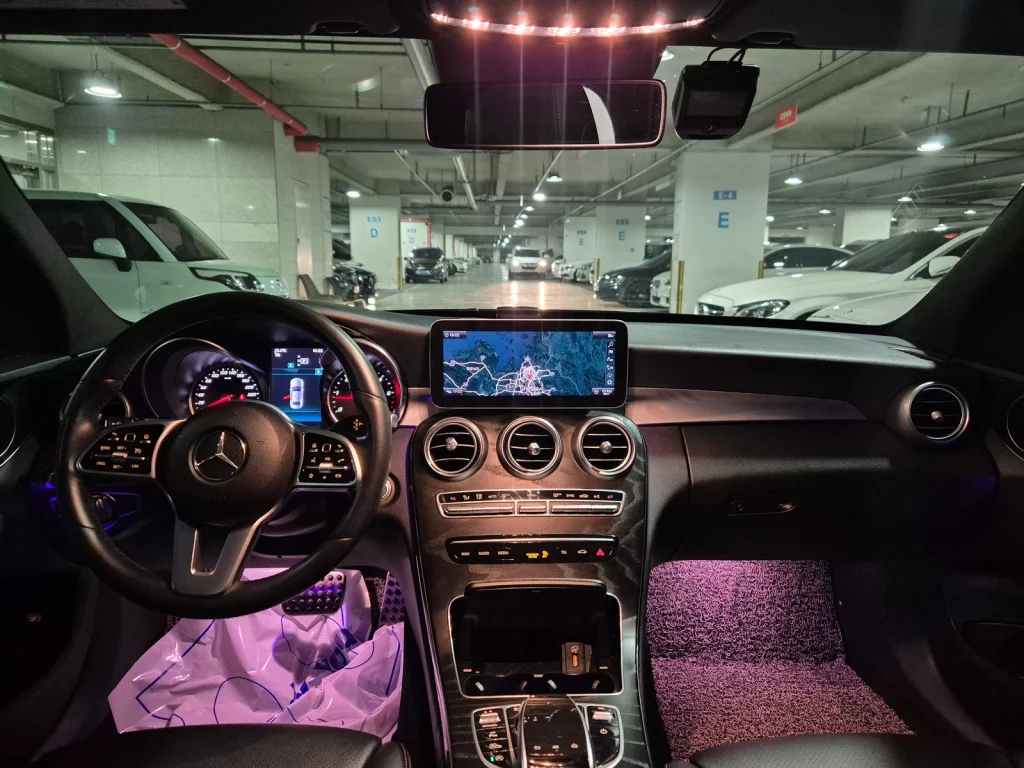 Benz C-Class W205 C220 d 4MATIC AMG Line