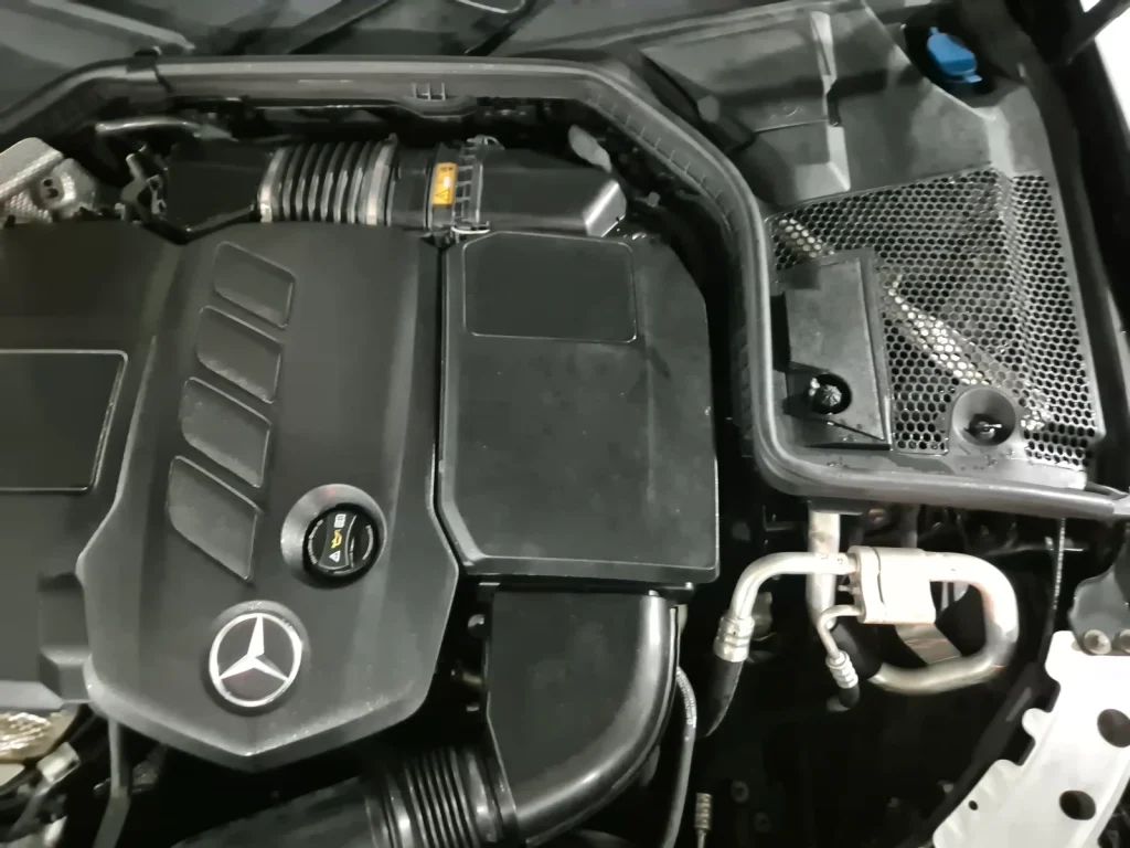 Benz C-Class W205 C220 d 4MATIC AMG Line