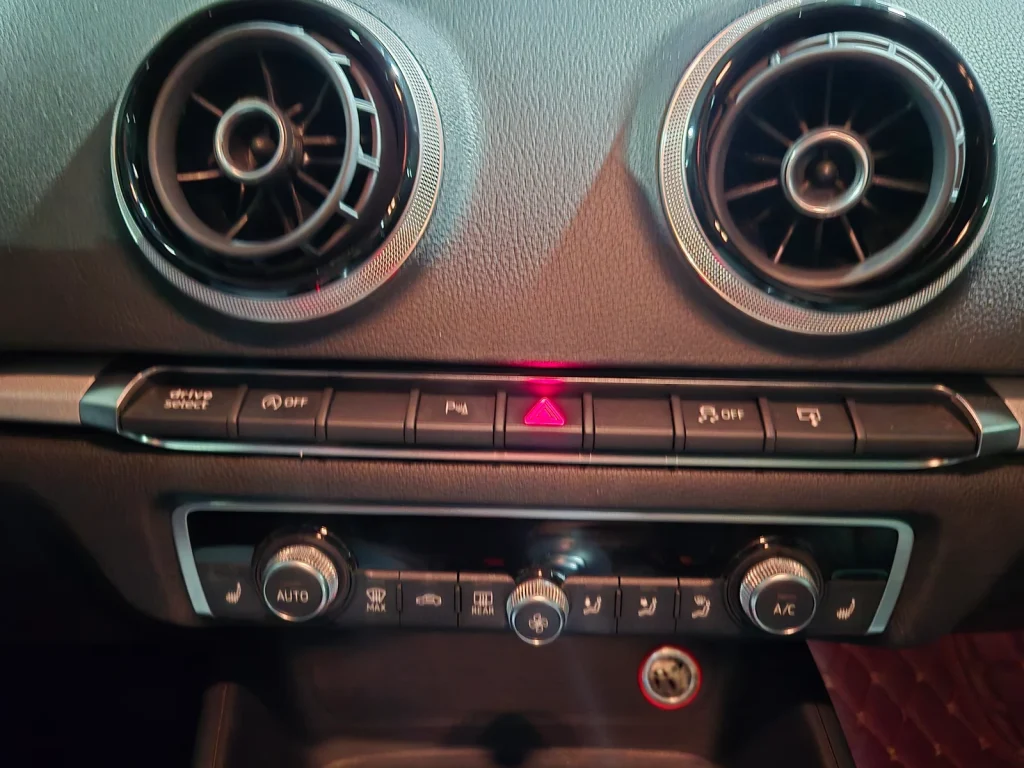 Audi New A3 35 TDI Dynamic