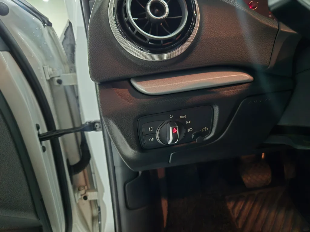 Audi New A3 35 TDI Dynamic