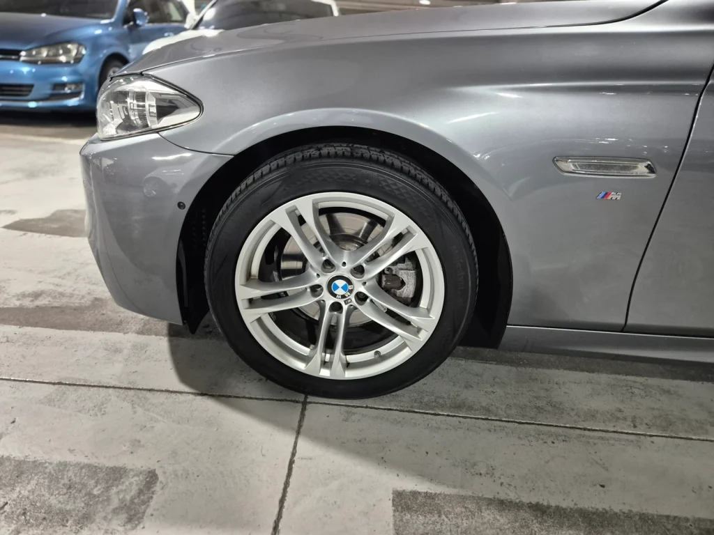 BMW 5 Series (F10) 528i Luxury Plus