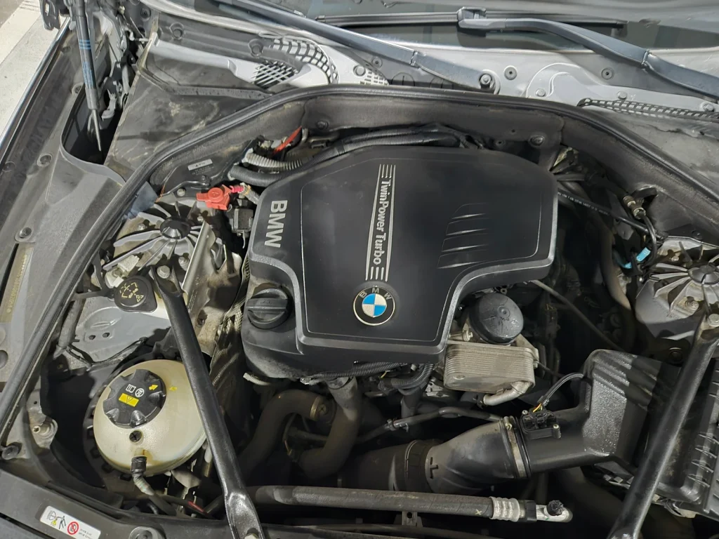 BMW 5 Series (F10) 528i Luxury Plus