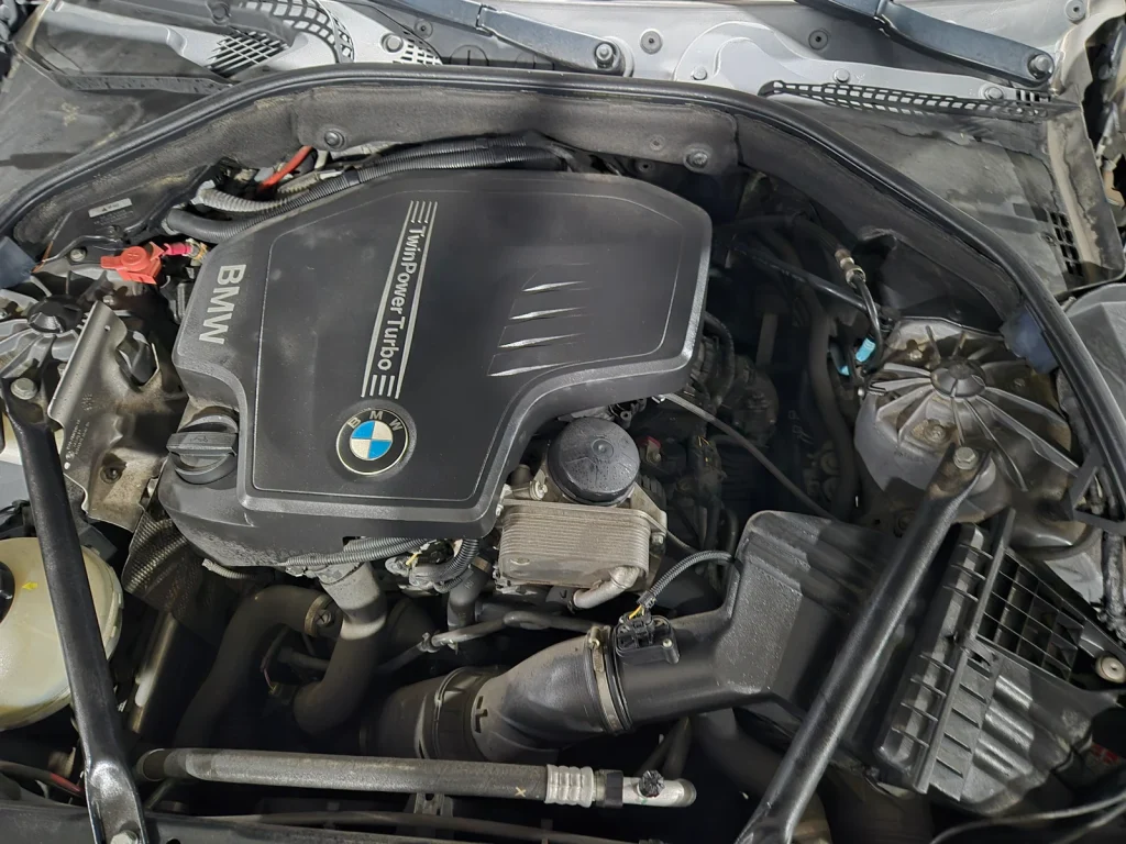 BMW 5 Series (F10) 528i Luxury Plus