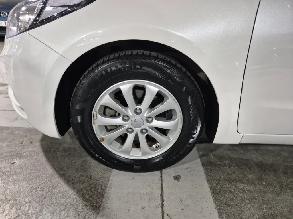 Kia K3 Luxury