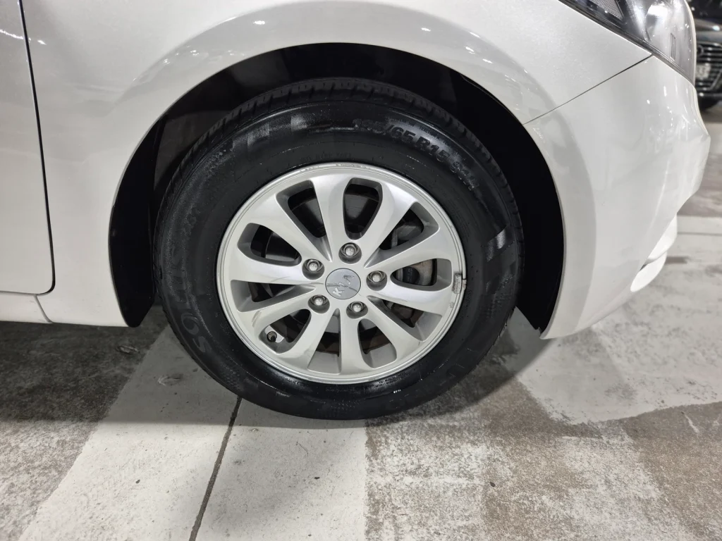Kia K3 Luxury