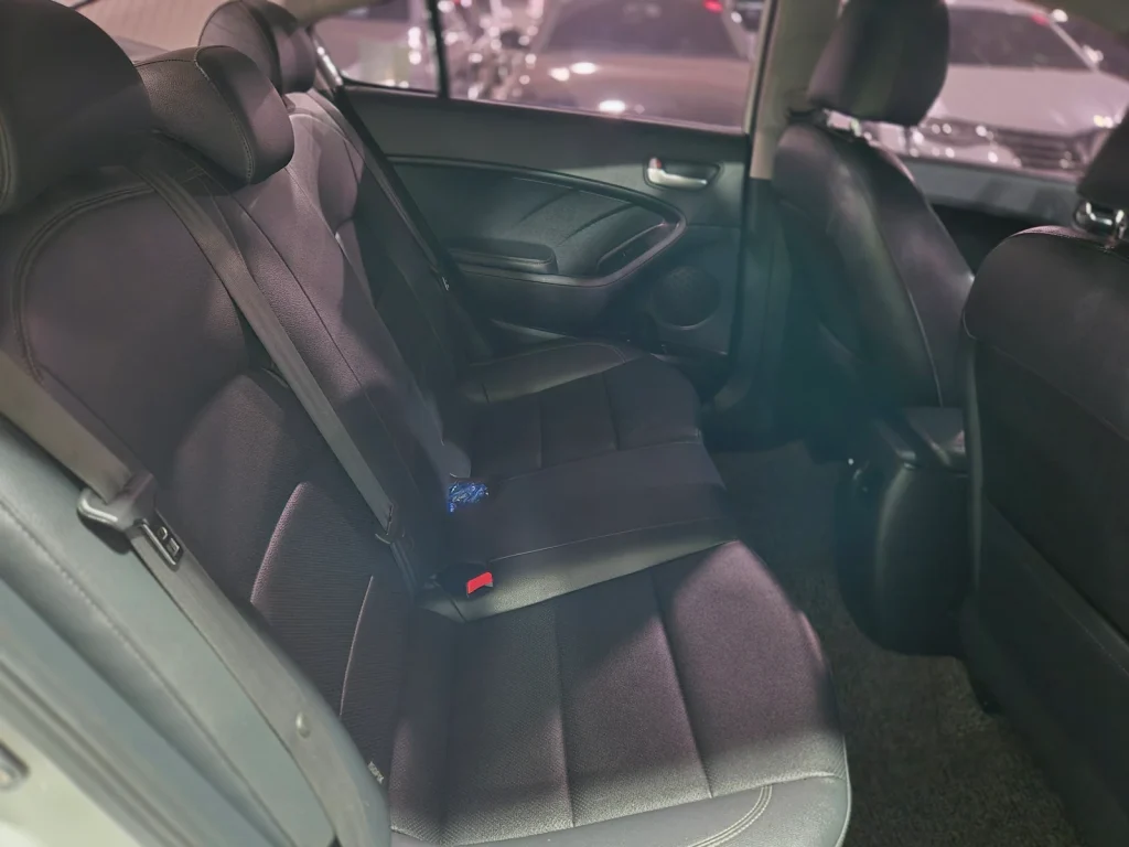 Kia K3 Luxury