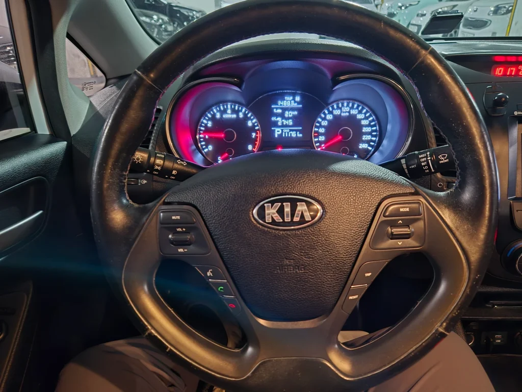 Kia K3 Luxury