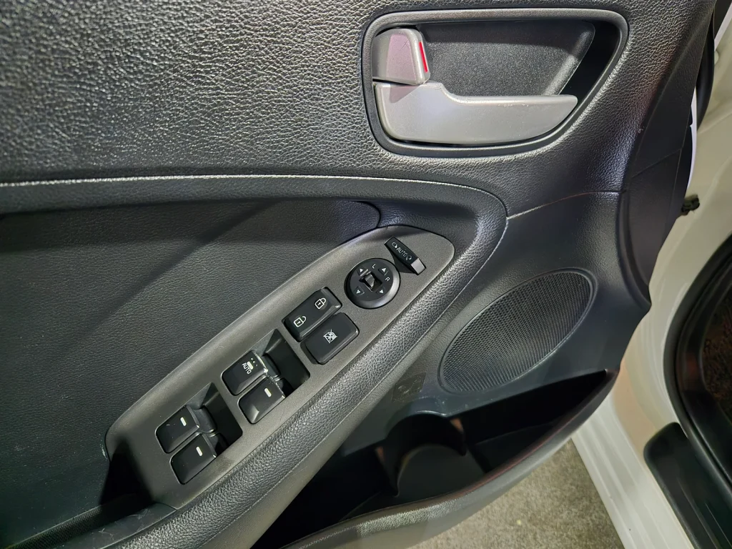 Kia K3 Luxury
