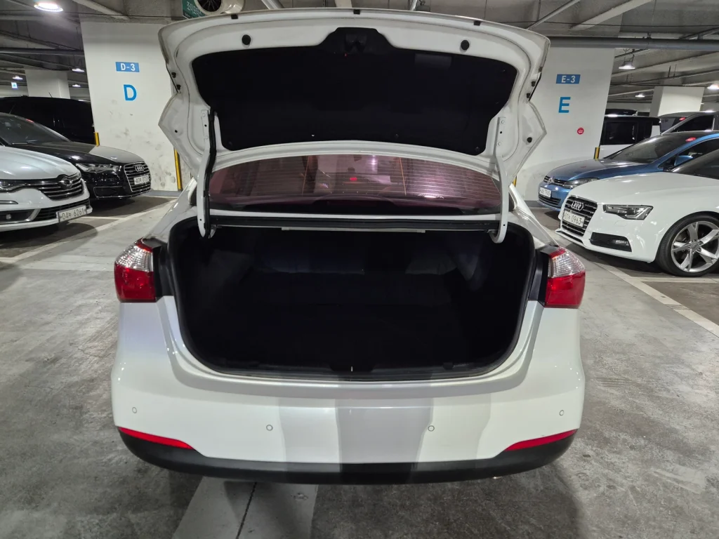Kia K3 Luxury